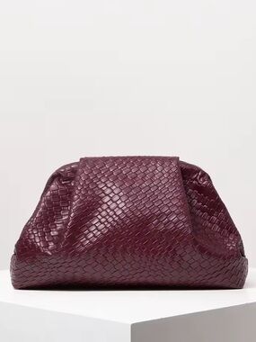 Leather Clutch Bag in Burgundy